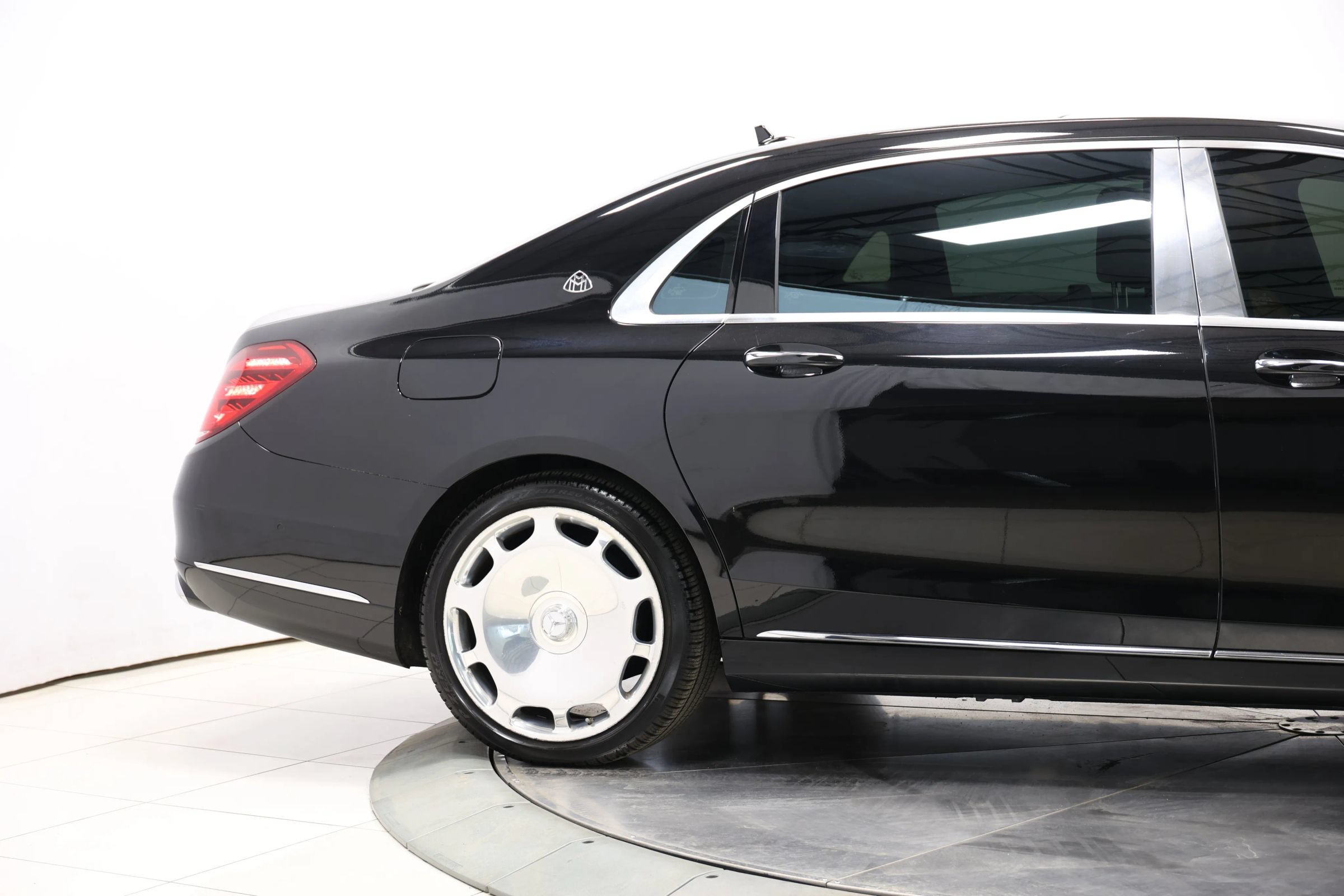 Used 2019 Mercedes-Benz Maybach S 560 4MATIC image 90