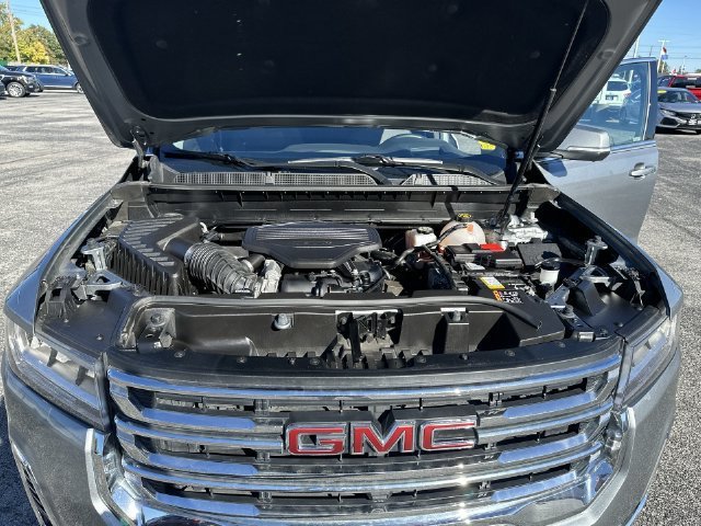 Used 2023 GMC Acadia SLT w/ Technology Package FWD image 20