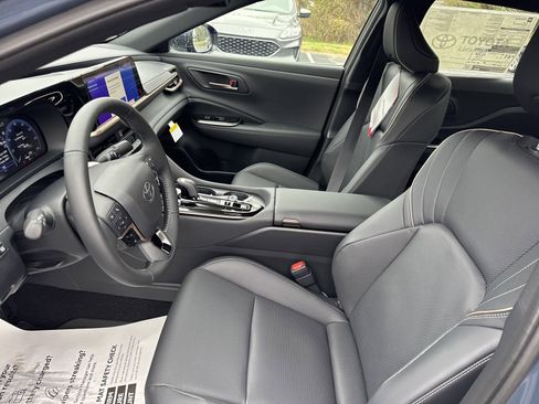 New 2025 Toyota Crown image 13