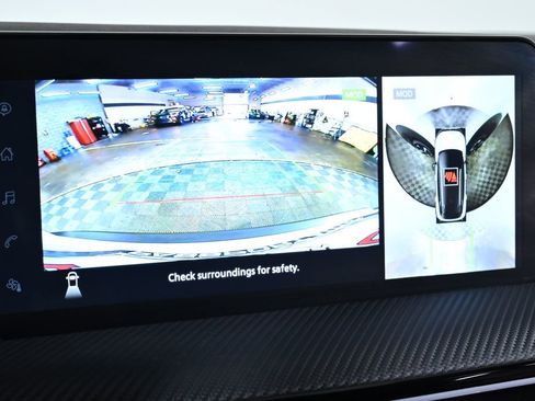 Certified 2025 Nissan Kicks SR image 20