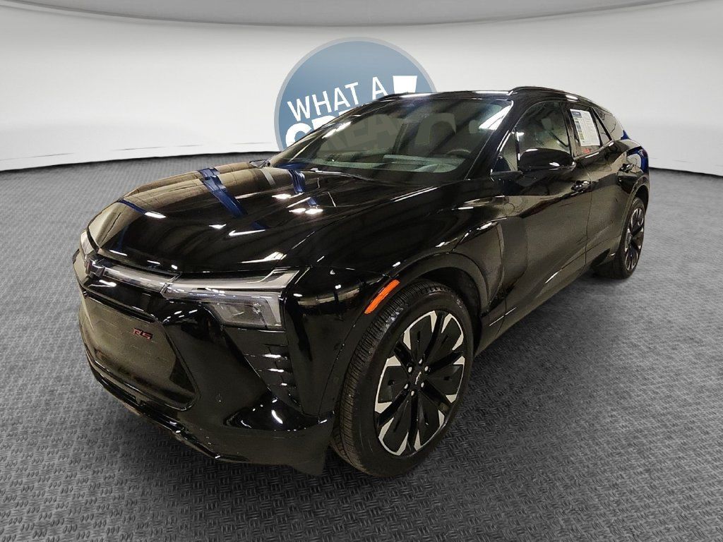 Certified 2026 Chevrolet Blazer EV RS w/ Super Cruise Package AWD/4WD image 9