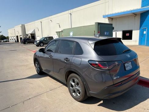 Used 2026 Honda HR-V LX image 9