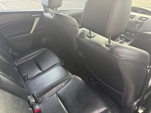 Used 2013 MAZDA MAZDA3 i Grand Touring w/ Tech Pkg FWD image 15