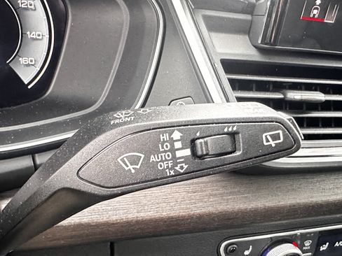 Used 2024 Audi Q5 2.0T Premium Plus image 26