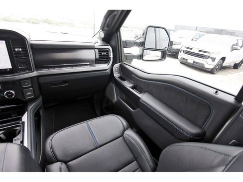 Used 2026 Ford F250 Platinum AWD/4WD image 10