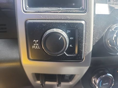 Used 2019 Ford F250 Lariat w/ Lariat Value Package AWD/4WD image 24