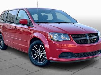 Used 2016 Dodge Grand Caravan SE video 2