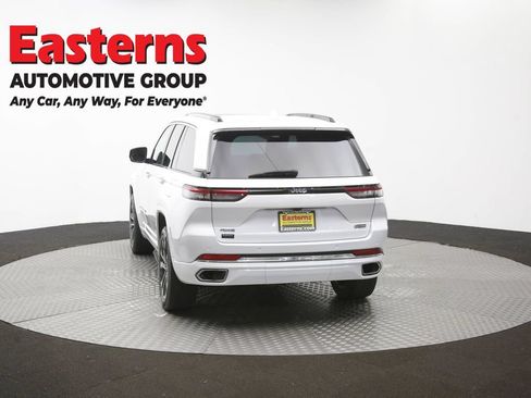 Used 2022 Jeep Grand Cherokee Overland AWD/4WD image 70