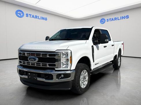 Used 2024 Ford F250 XLT w/ FX4 Off-Road Package image 2