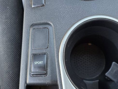 Used 2014 Nissan Rogue S w/ Convenience Package FWD image 35