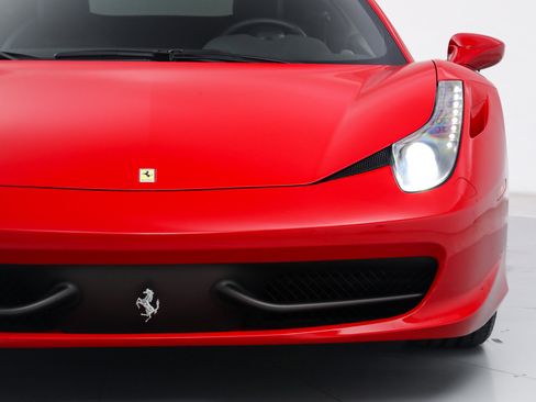 Certified 2015 Ferrari 458 Italia Coupe RWD image 13
