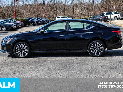 Used 2025 Nissan Altima 2.5 SV image 8