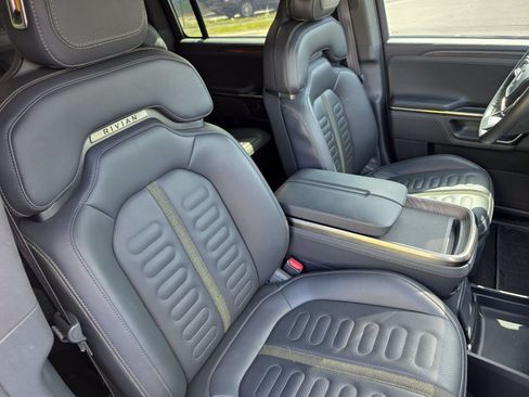 Used 2022 Rivian R1S Launch Edition AWD/4WD image 29