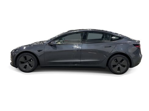 Certified 2023 Tesla Model 3 Standard Range RWD image 3
