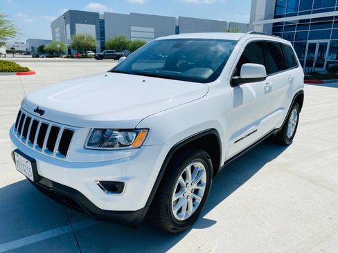 Used 2015 Jeep Grand Cherokee Laredo w/ Quick Order Package 23E image 19