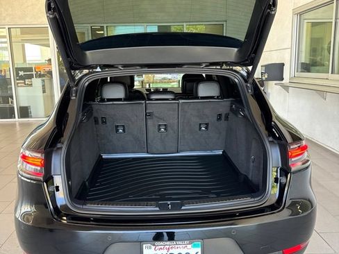 Used 2020 Porsche Macan S AWD/4WD image 11