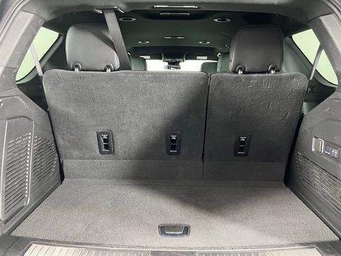 Used 2025 GMC Yukon Denali image 30