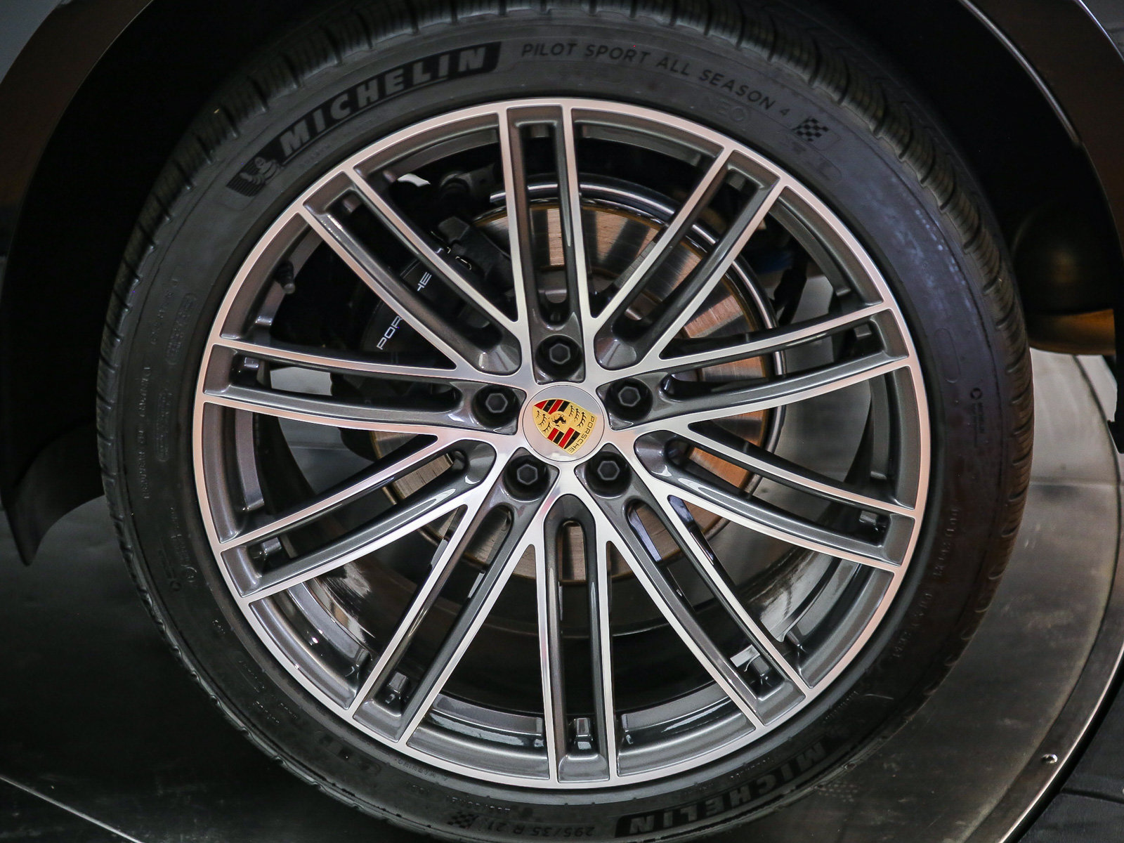 Certified 2026 Porsche Macan AWD/4WD image 14