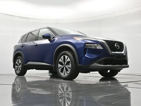 Certified 2021 Nissan Rogue SV w/ Premium Package AWD/4WD image 39