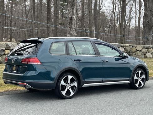 Used 2019 Volkswagen Golf Alltrack S AWD/4WD image 38