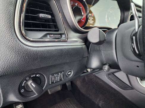 Used 2017 Dodge Challenger SRT Hellcat RWD image 36