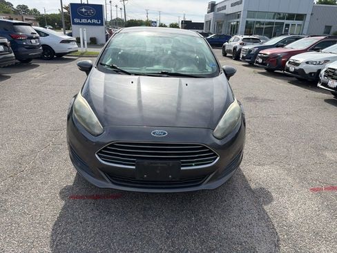 Used 2015 Ford Fiesta SE FWD image 4