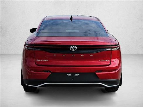 Used 2026 Toyota Crown Limited image 5