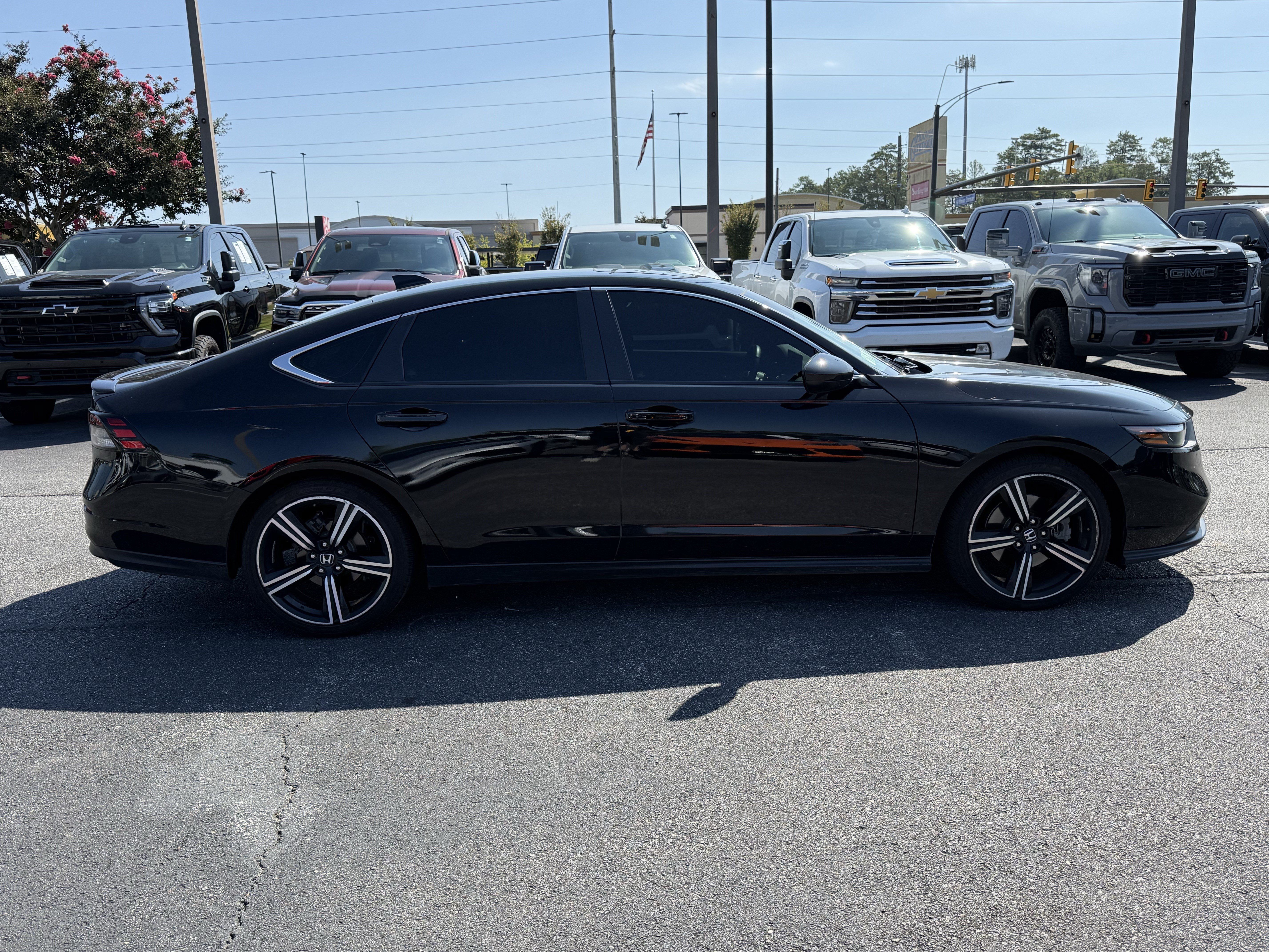 Used 2024 Honda Accord Sport image 12