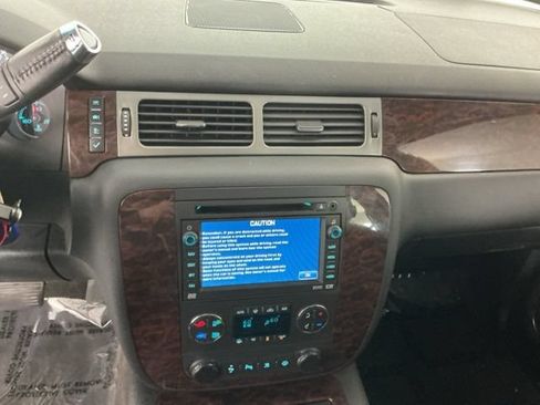 Used 2008 GMC Yukon Denali AWD/4WD image 16