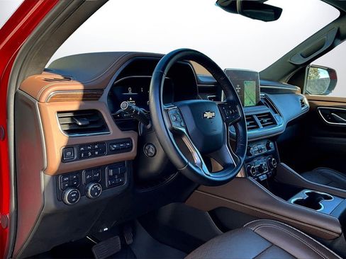 Used 2024 Chevrolet Suburban High Country image 19