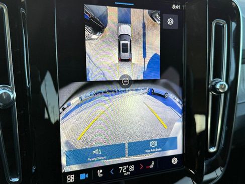 Certified 2025 Volvo XC40 B5 Plus image 21