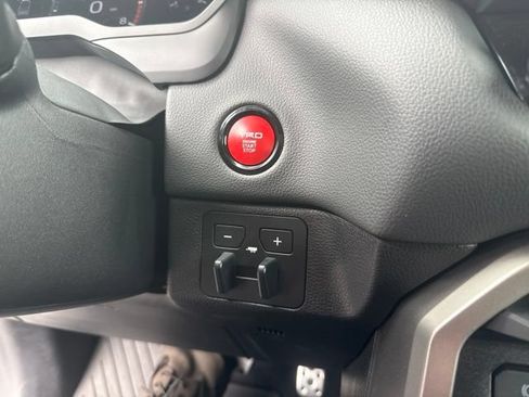 Used 2025 Toyota Tundra Limited w/ TRD Off-Road Package AWD/4WD image 32