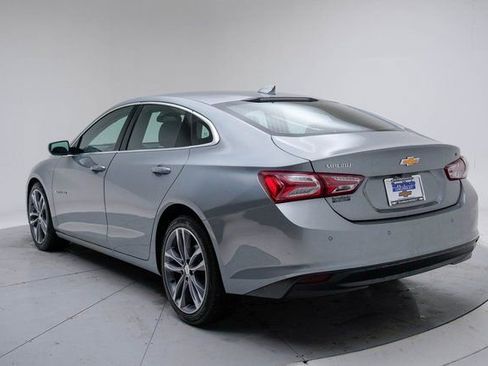 Used 2024 Chevrolet Malibu LT image 3