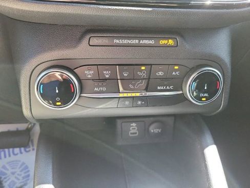 Used 2025 Ford Escape ST-Line FWD image 12