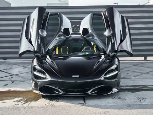 Used 2021 McLaren 720S image 25