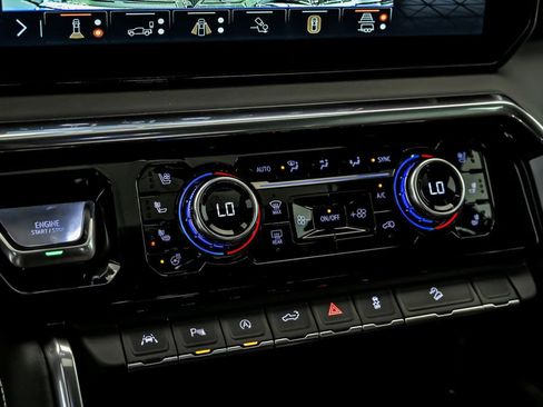 New 2026 GMC Sierra 1500 Denali Ultimate AWD/4WD image 17