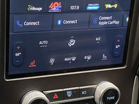 Used 2021 Ford Edge SEL image 17