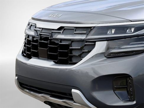 New 2026 Kia Seltos SX w/ SX Sunroof Package image 12