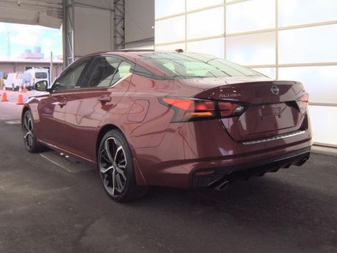 Used 2023 Nissan Altima 2.5 SR FWD image 5