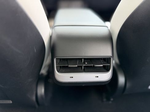 Used 2023 Tesla Model 3 Performance image 48