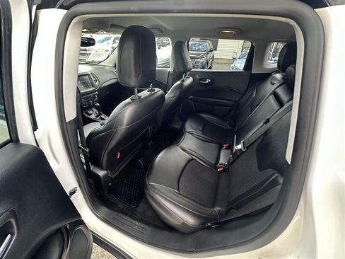 Used 2020 Jeep Compass Trailhawk AWD/4WD image 8