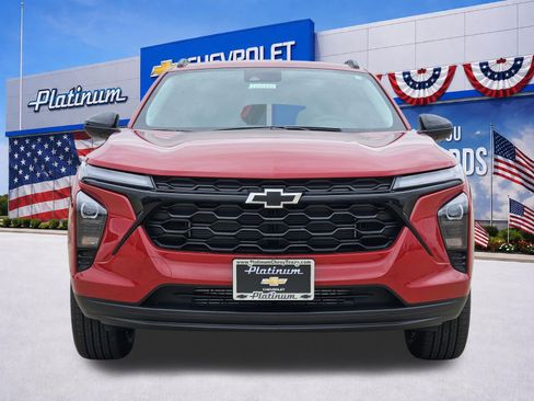 New 2026 Chevrolet Trax LT w/ Midnight Edition FWD image 6