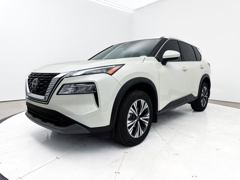 Used 2023 Nissan Rogue SV image 13