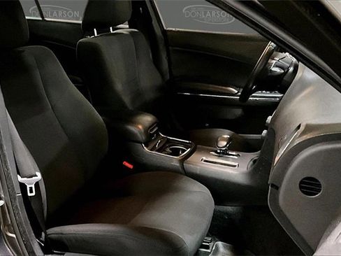 Used 2014 Dodge Charger SXT image 15