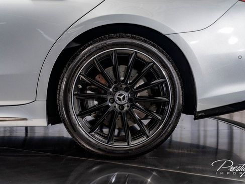 Used 2025 Mercedes-Benz S 580 4MATIC Sedan image 12