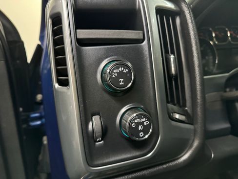 Used 2017 Chevrolet Silverado 1500 LT w/ All Star Edition image 19