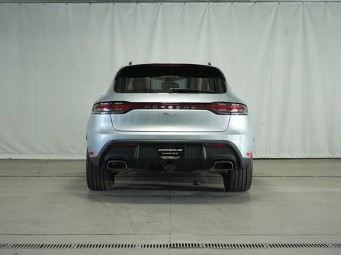 Certified 2024 Porsche Macan image 6