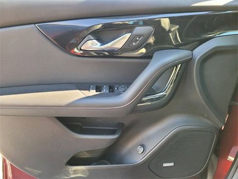 Used 2025 Chevrolet Blazer RS image 28