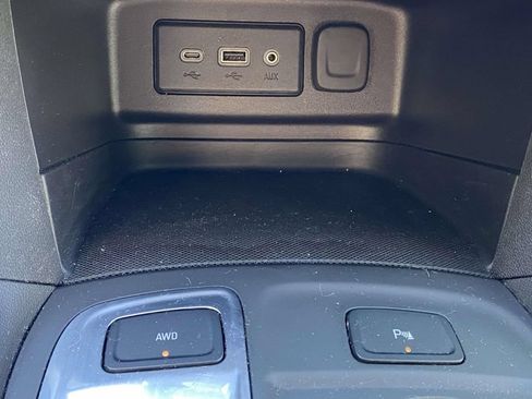 Used 2024 Chevrolet Equinox LT AWD/4WD image 27