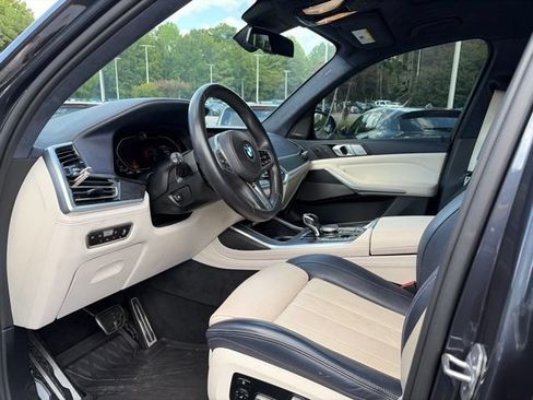 Used 2021 BMW X7 xDrive40i w/ M Sport Package AWD/4WD image 6